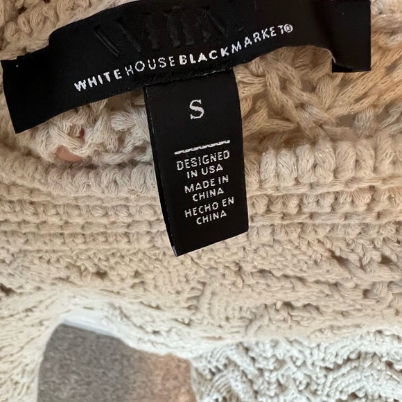 White House Black Market Cream V-Neck Sweater - Picture 2 of 4